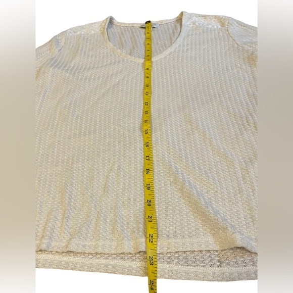 Lucky Brand Waffle Thermal Top cream. Open sleeves size medium - Picture 9 of 9